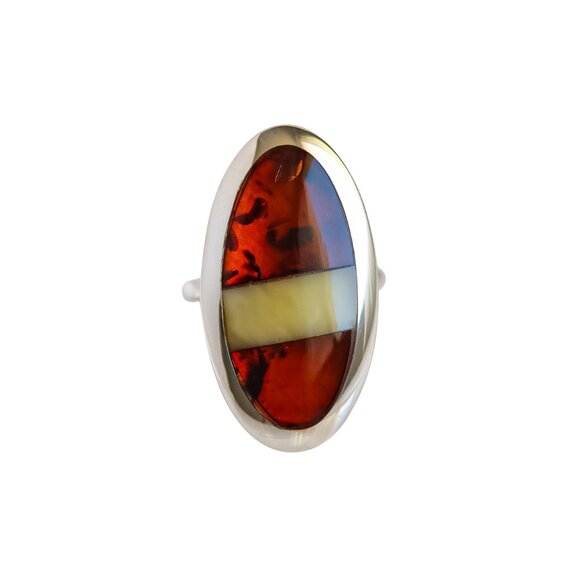 Baltic Cognac and White Amber Oval Cut Statement Ring in 925 Sterling Silver - Picture 2 of 6